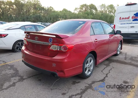 2011 Toyota Corolla S z USA, uszkodzony, nr VIN 2T1BU4EE4BC681944